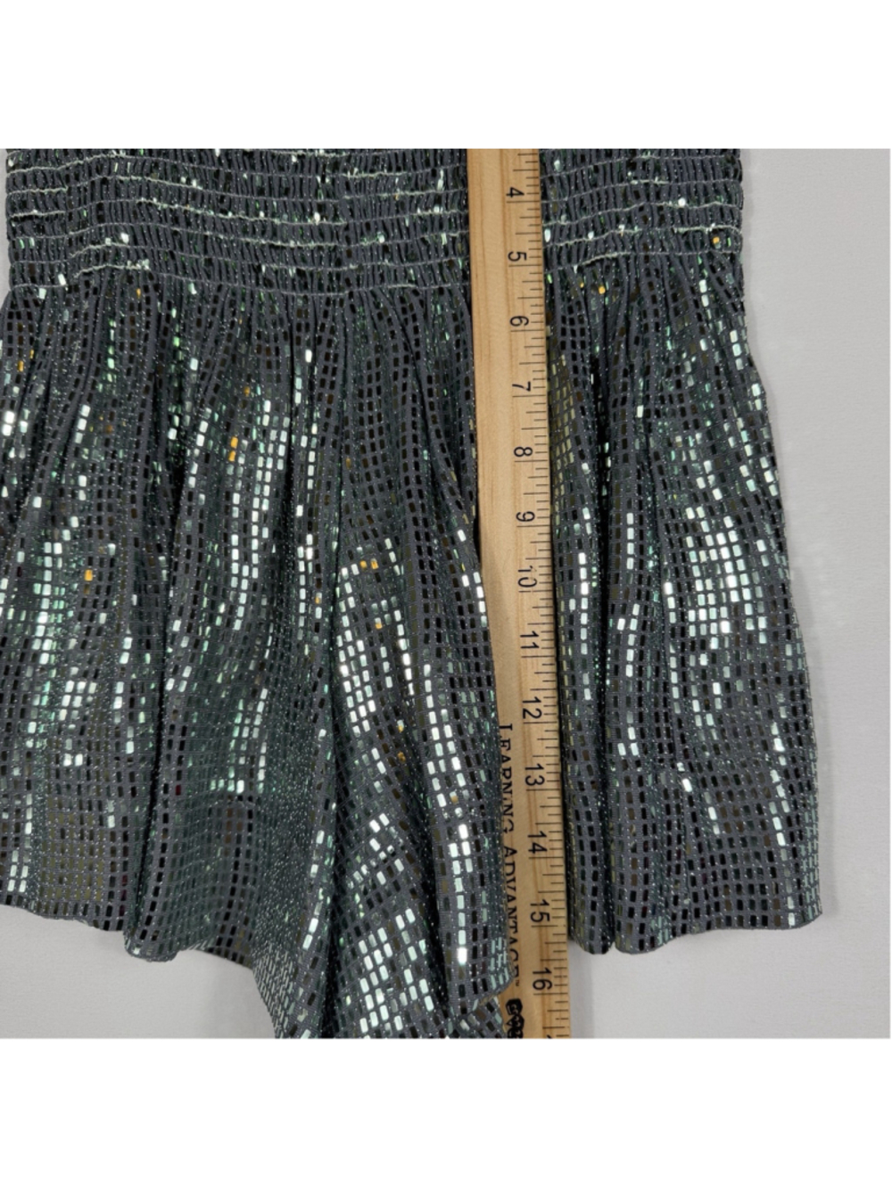 Queen of Sparkles Blue Shiny Pleated Metallic High Waist Women Shorts Size Small - Picture 9 of 10